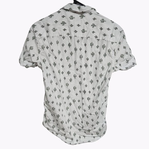 George Button Front Shirt Mens Size XS White Cactus All Over Print Short Sleeve - Picture 2 of 4